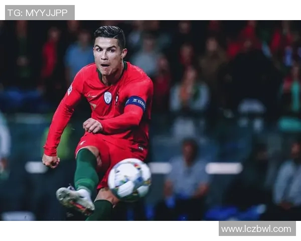 足球巨星挑战机器人队伍谁能主宰赛场未来科技与运动的巅峰对决